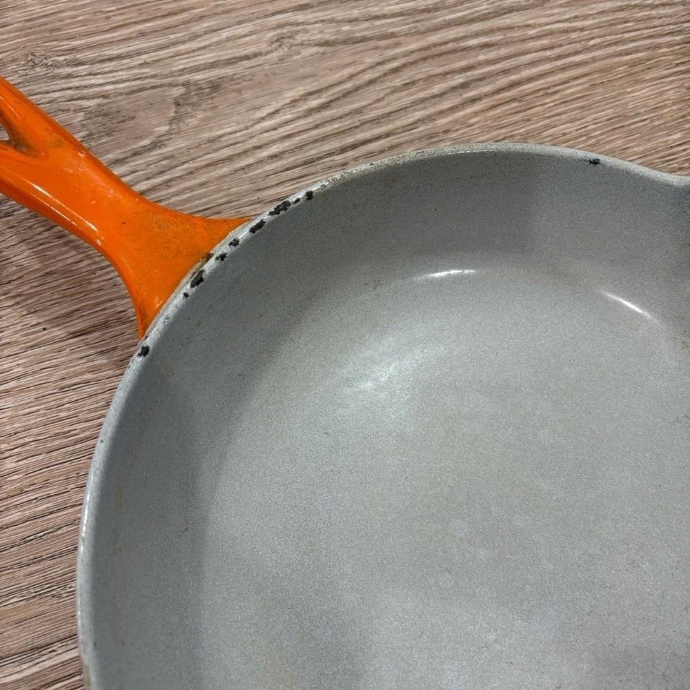 Vintage Descoware Cast Iron Skillet Orange Cream Enamel Belgium ~9" Mid Century - Picture 10 of 11